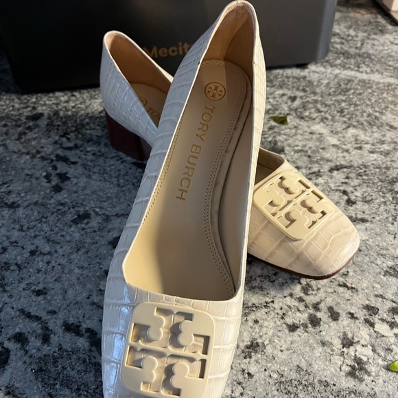 Tory Burch Square Toe Georgia Leather Ballet Flats In Brie Size 9M Women's - Picture 2 of 9